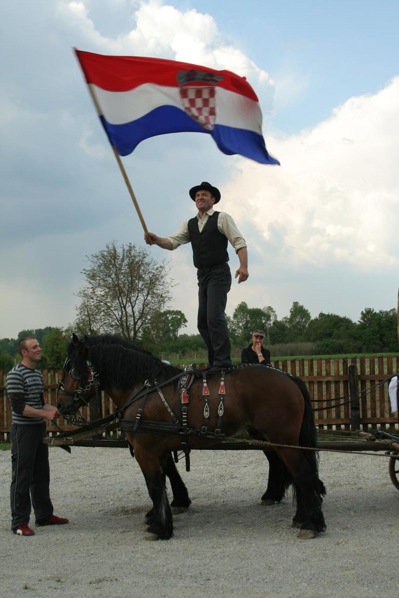 Tradicije Cigoc 호텔 외부 사진
